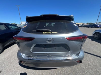 2022 Toyota Highlander Platinum