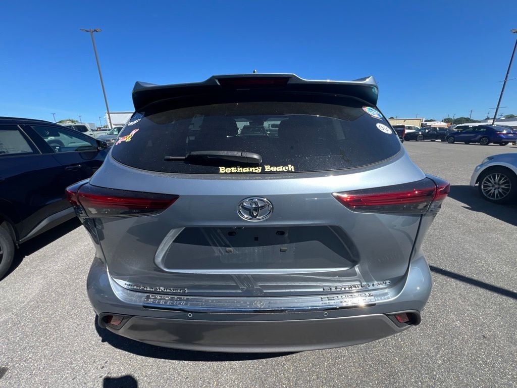 2022 Toyota Highlander Platinum