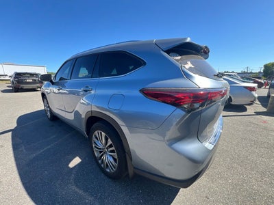 2022 Toyota Highlander Platinum