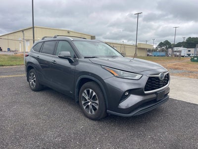 2022 Toyota Highlander Hybrid XLE