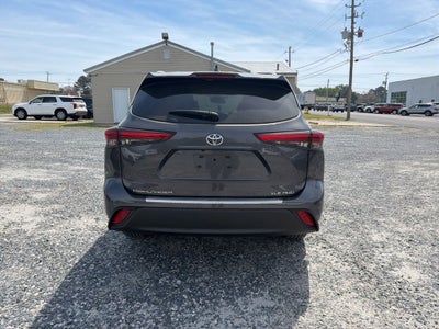 2022 Toyota Highlander XLE