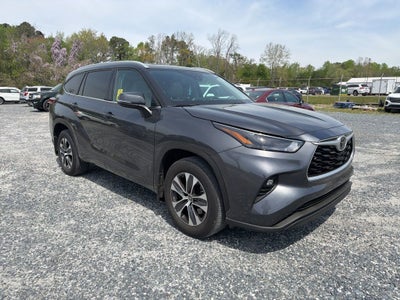 2022 Toyota Highlander XLE