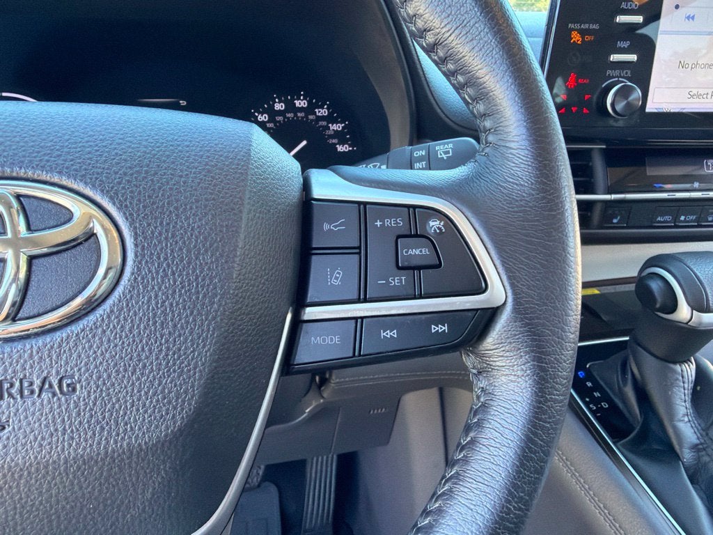 2022 Toyota Sienna XLE 7 Passenger