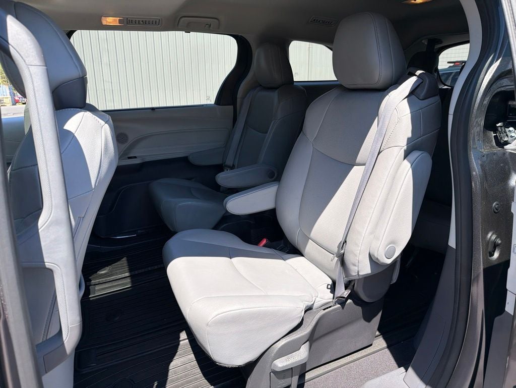2024 Toyota Sienna XLE 7 Passenger