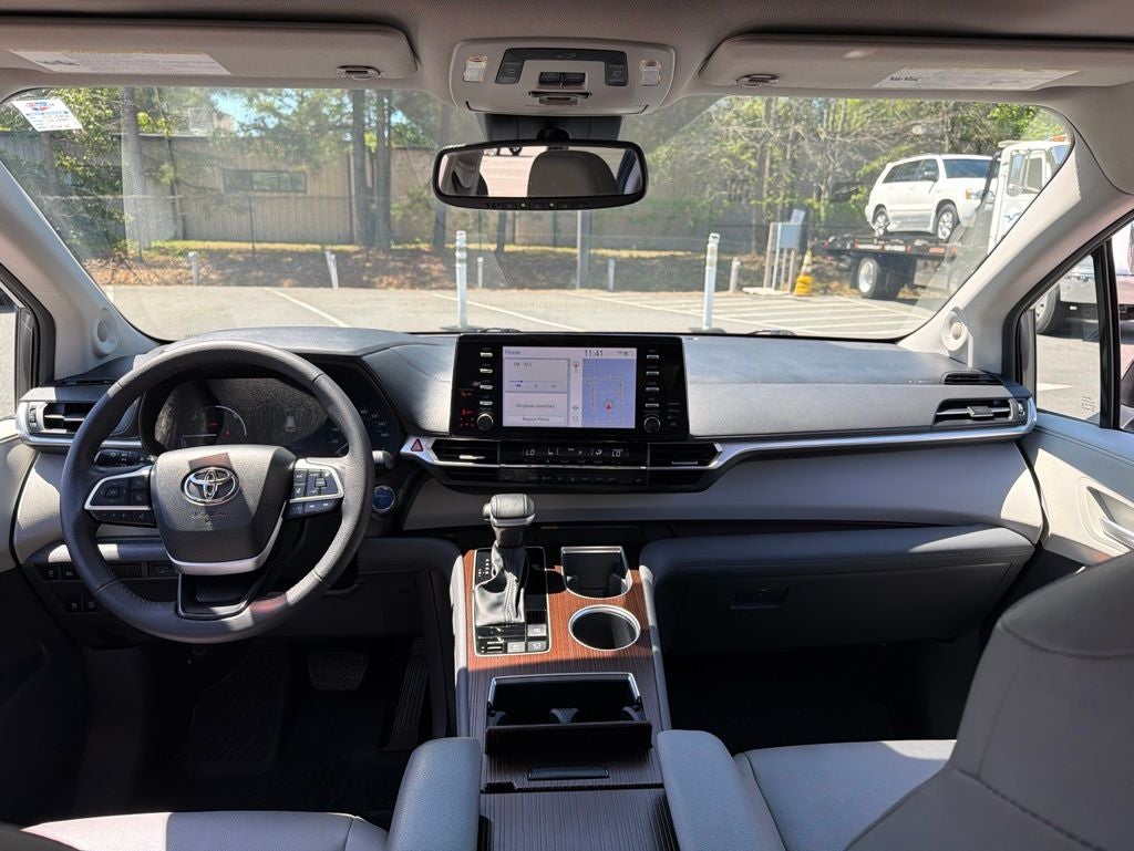 2024 Toyota Sienna XLE 7 Passenger