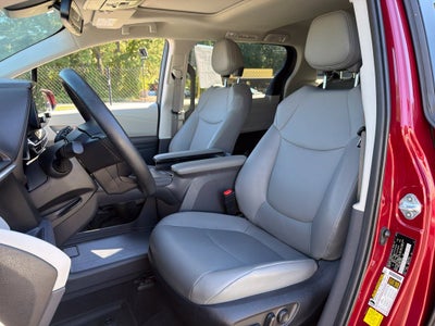 2024 Toyota Sienna XLE 7 Passenger