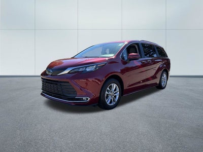 2024 Toyota Sienna XLE 7 Passenger