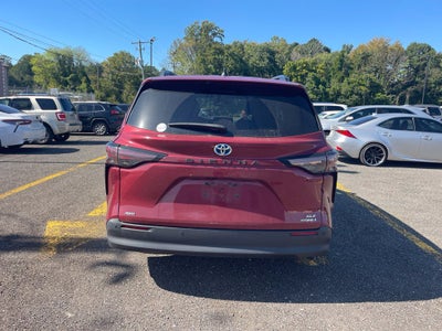 2024 Toyota Sienna XLE 7 Passenger