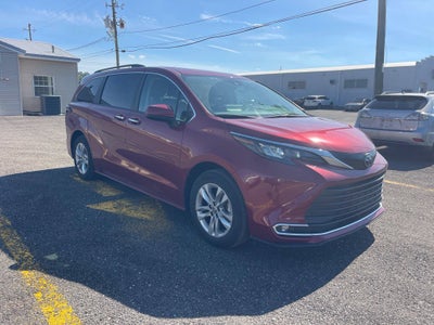 2024 Toyota Sienna XLE 7 Passenger