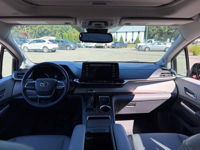 2024 Toyota Sienna XLE 7 Passenger