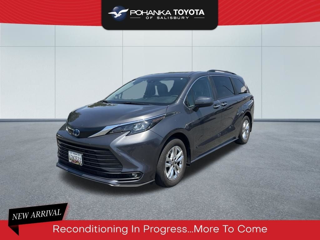 2025 Toyota Sienna XLE 7 Passenger
