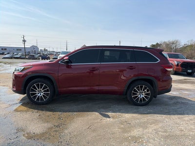 2018 Toyota Highlander SE
