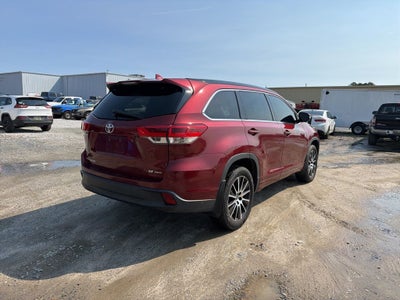 2018 Toyota Highlander SE