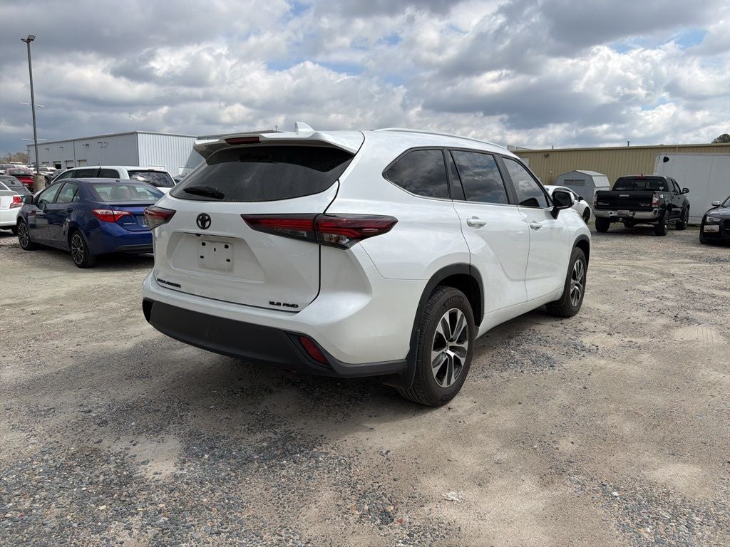 2025 Toyota Highlander XLE