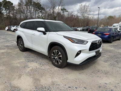 2025 Toyota Highlander XLE