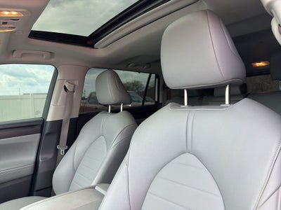 2025 Toyota Highlander XLE