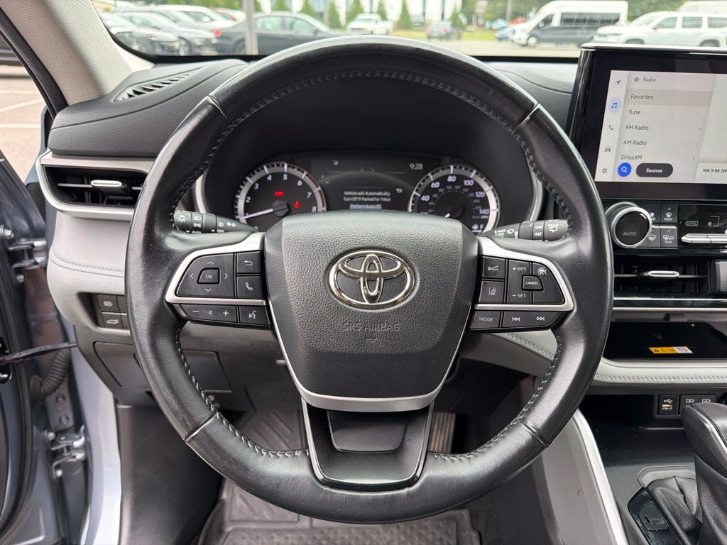 2024 Toyota Highlander XLE
