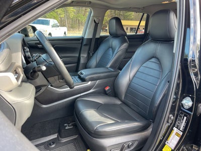 2024 Toyota Highlander XLE