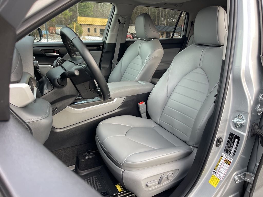 2024 Toyota Highlander XLE