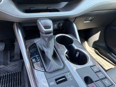 2024 Toyota Highlander Platinum
