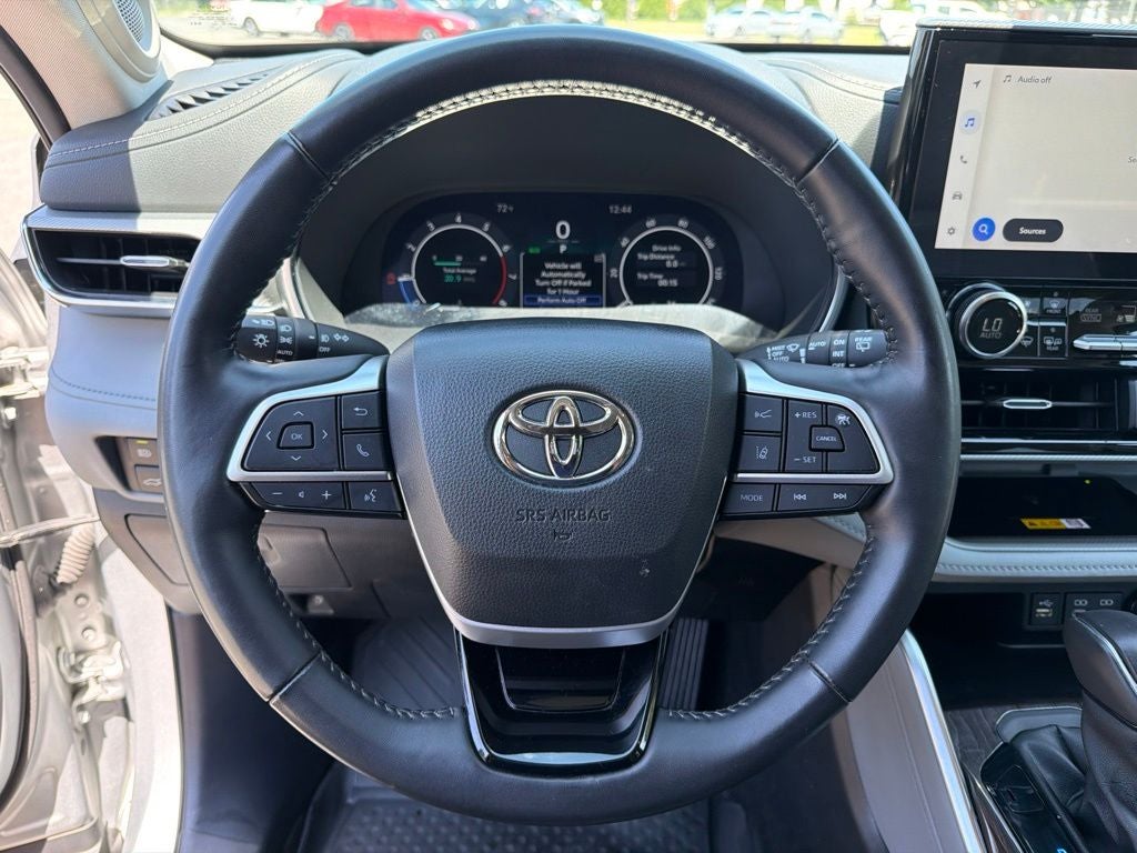 2024 Toyota Highlander Platinum