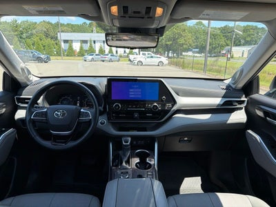 2024 Toyota Highlander Platinum