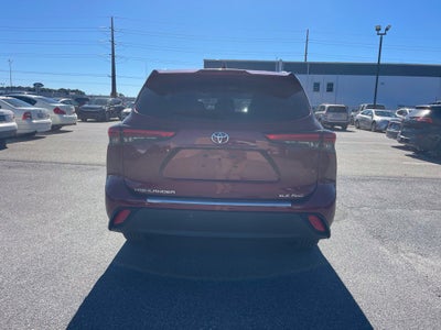 2023 Toyota Highlander XLE