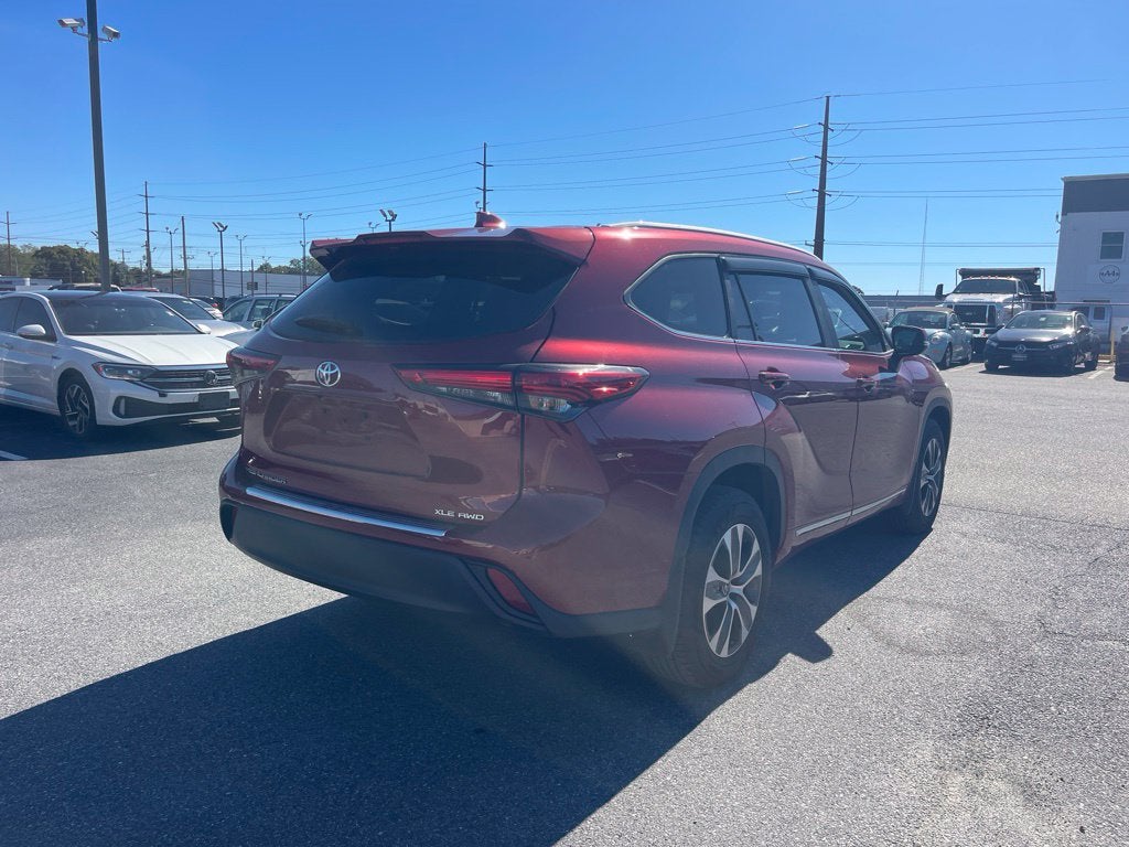 2023 Toyota Highlander XLE