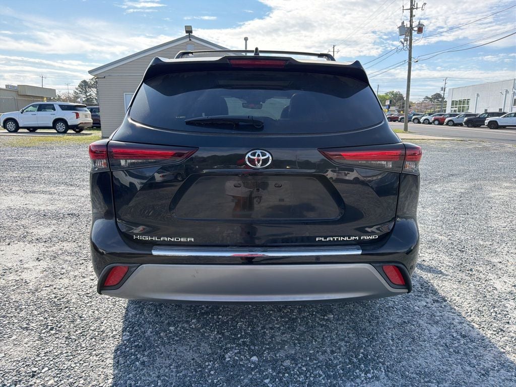 2024 Toyota Highlander Platinum