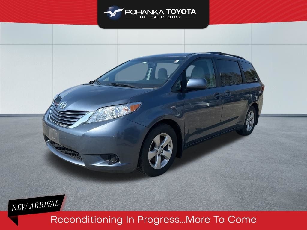 2017 Toyota Sienna LE