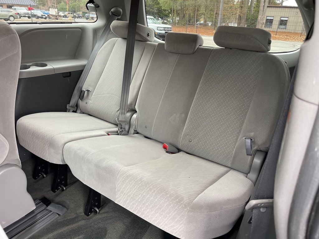 2017 Toyota Sienna LE