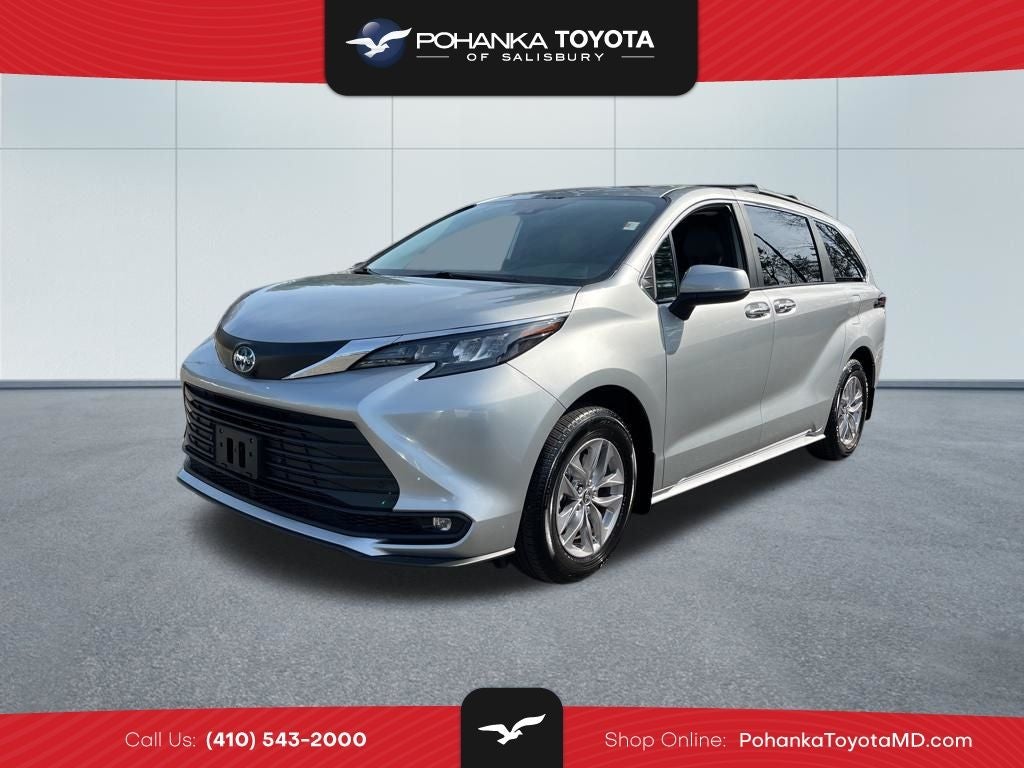 2025 Toyota Sienna XLE 8 Passenger