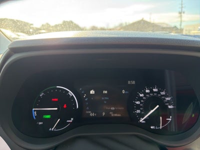 2025 Toyota Sienna XLE 8 Passenger