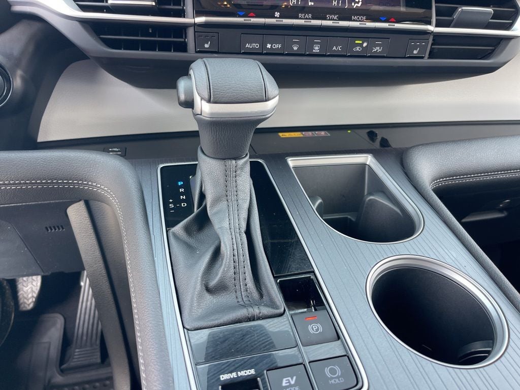 2025 Toyota Sienna XLE 7 Passenger