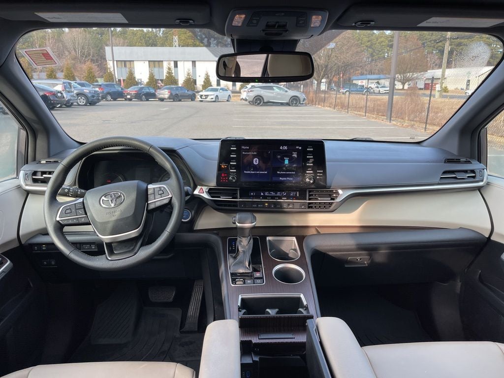 2021 Toyota Sienna XLE