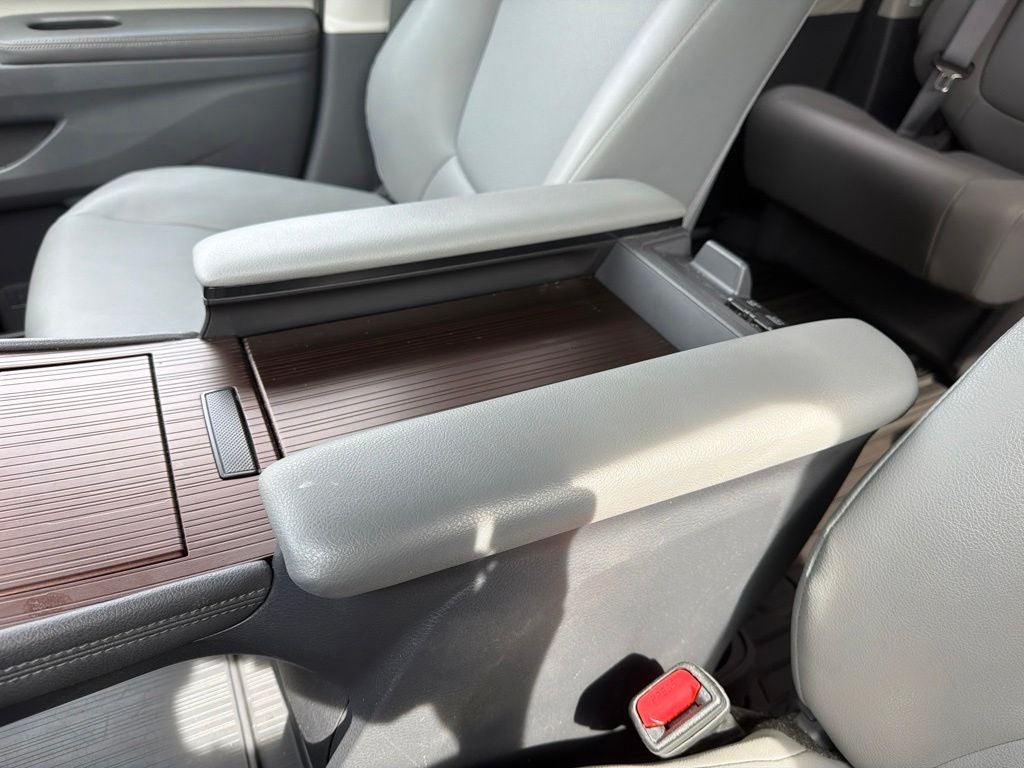 2021 Toyota Sienna XLE 7 Passenger
