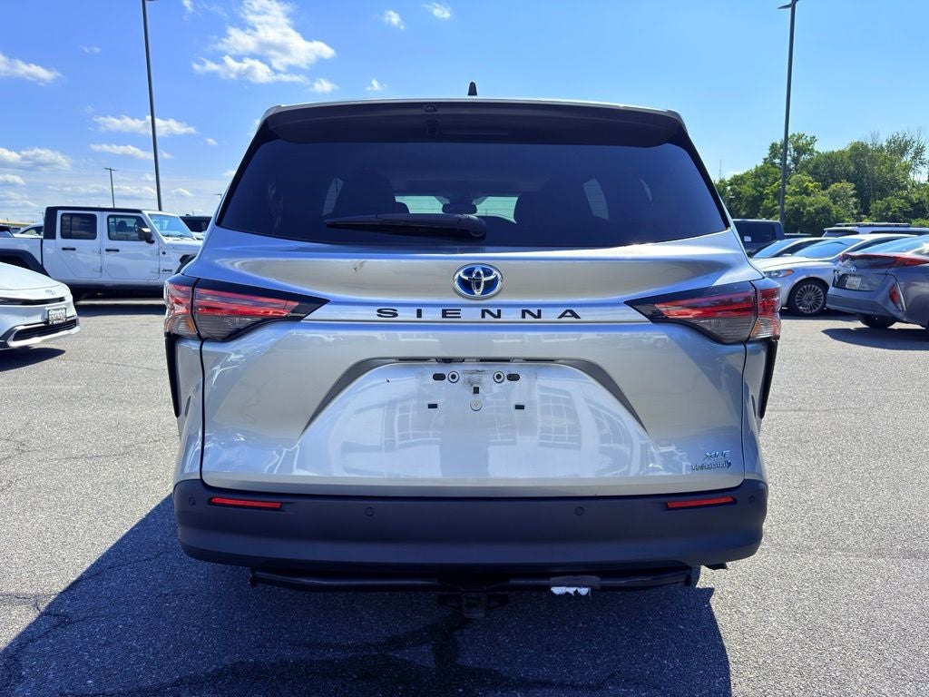 2021 Toyota Sienna XLE 7 Passenger