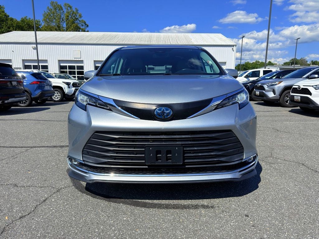 2021 Toyota Sienna XLE 7 Passenger