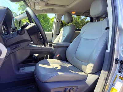 2021 Toyota Sienna XLE 7 Passenger