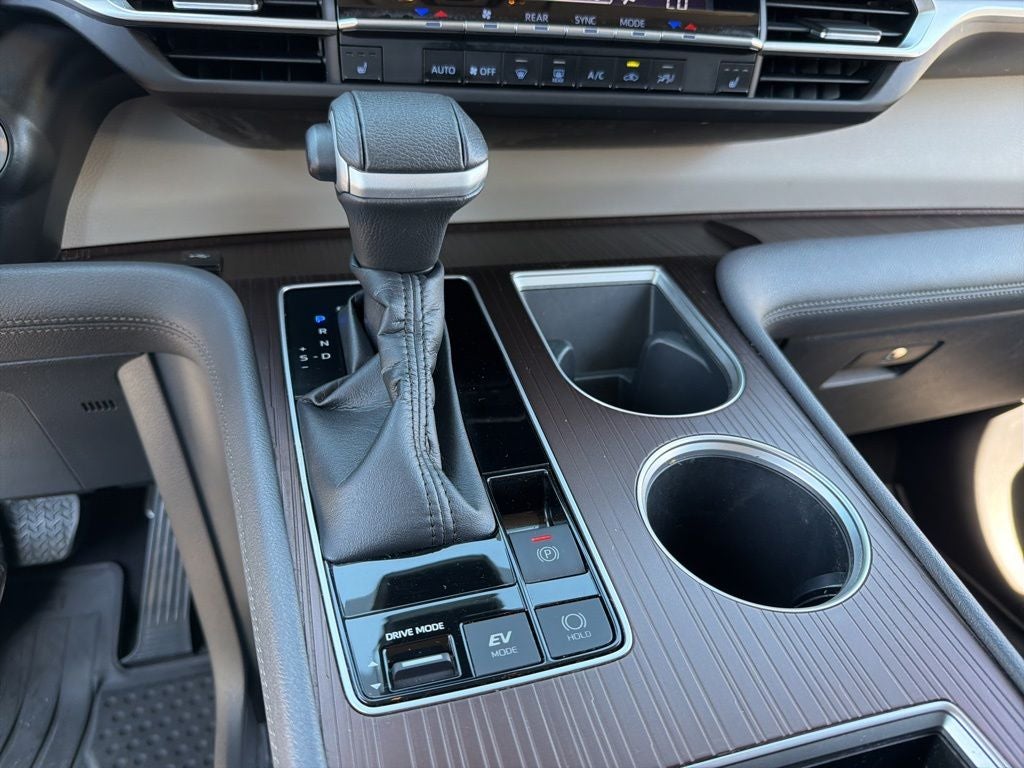 2023 Toyota Sienna XLE 7 Passenger