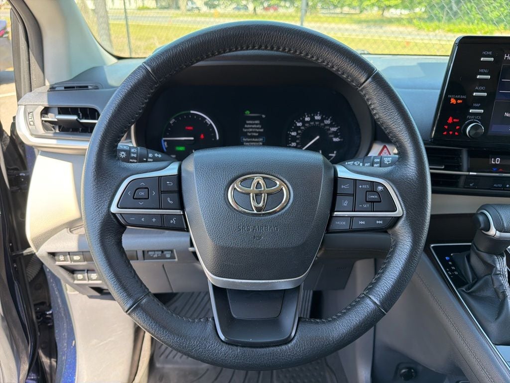 2023 Toyota Sienna XLE 7 Passenger