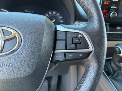 2023 Toyota Sienna XLE 7 Passenger
