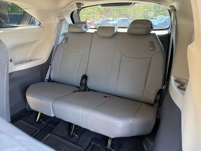 2023 Toyota Sienna XLE 7 Passenger