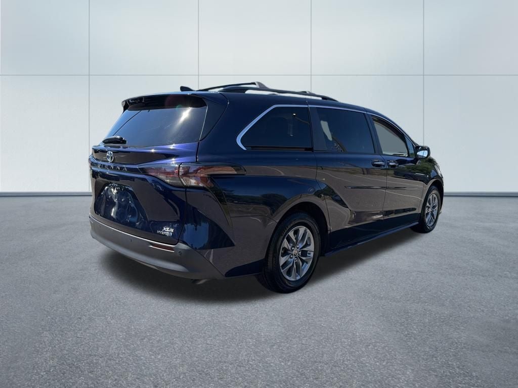 2023 Toyota Sienna XLE 7 Passenger