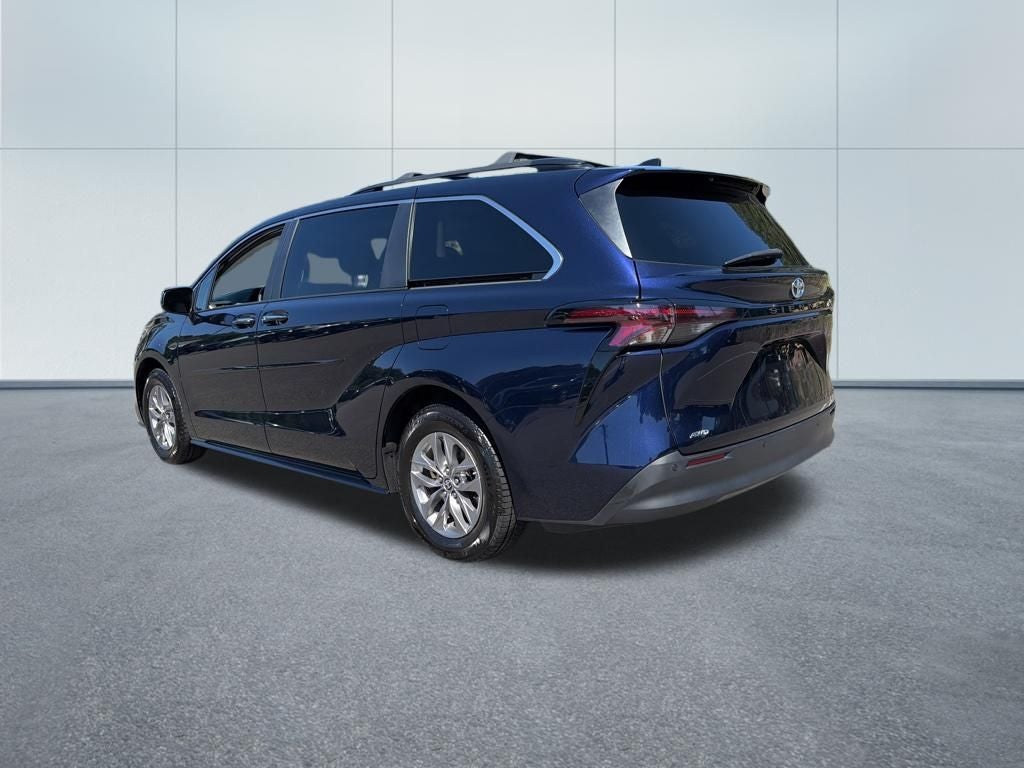 2023 Toyota Sienna XLE 7 Passenger