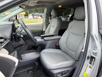 2024 Toyota Sienna XLE 7 Passenger