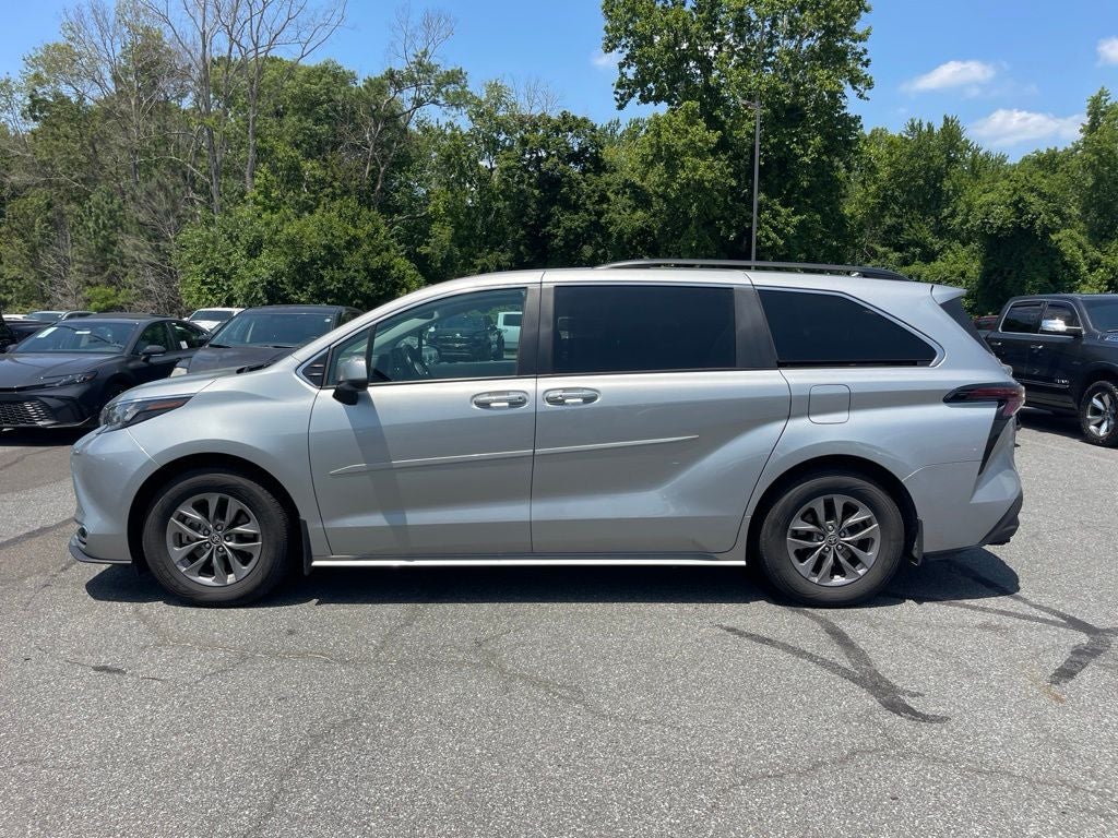2024 Toyota Sienna XLE 7 Passenger