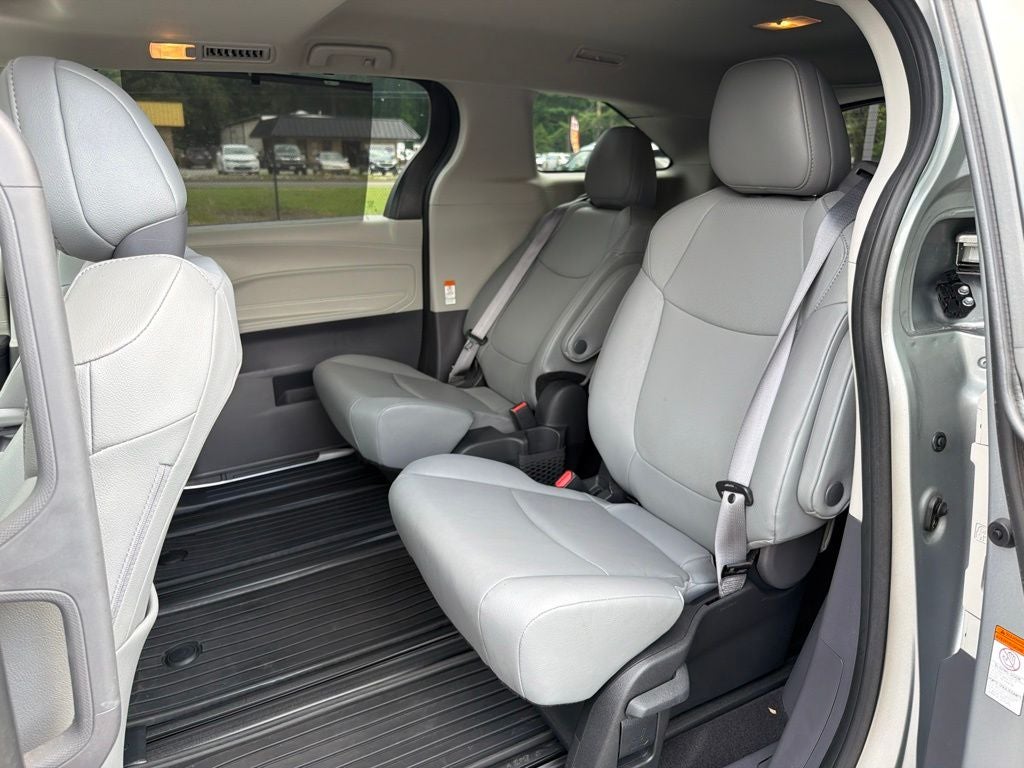 2024 Toyota Sienna XLE 7 Passenger