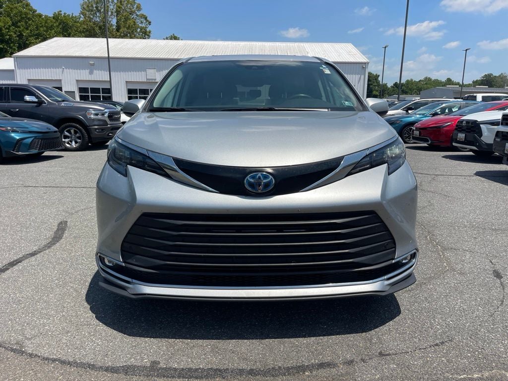 2024 Toyota Sienna XLE 7 Passenger