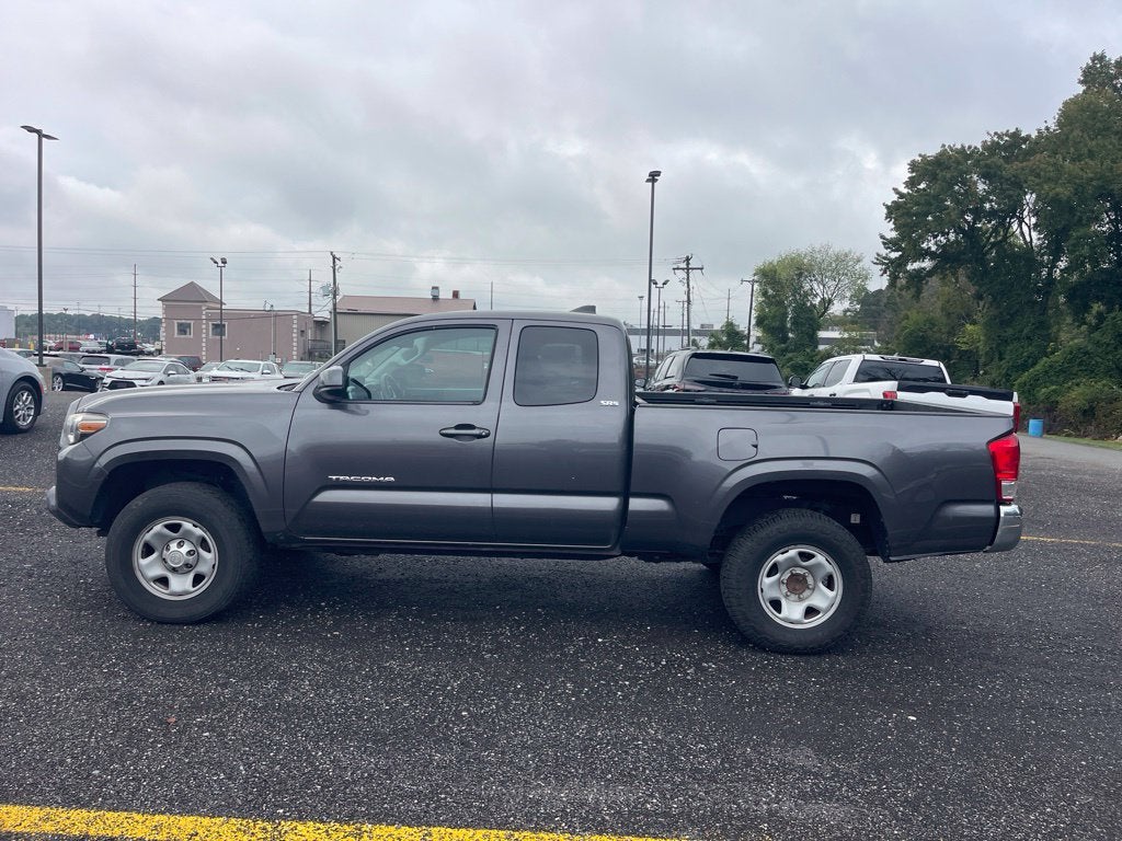 2016 Toyota Tacoma SR5